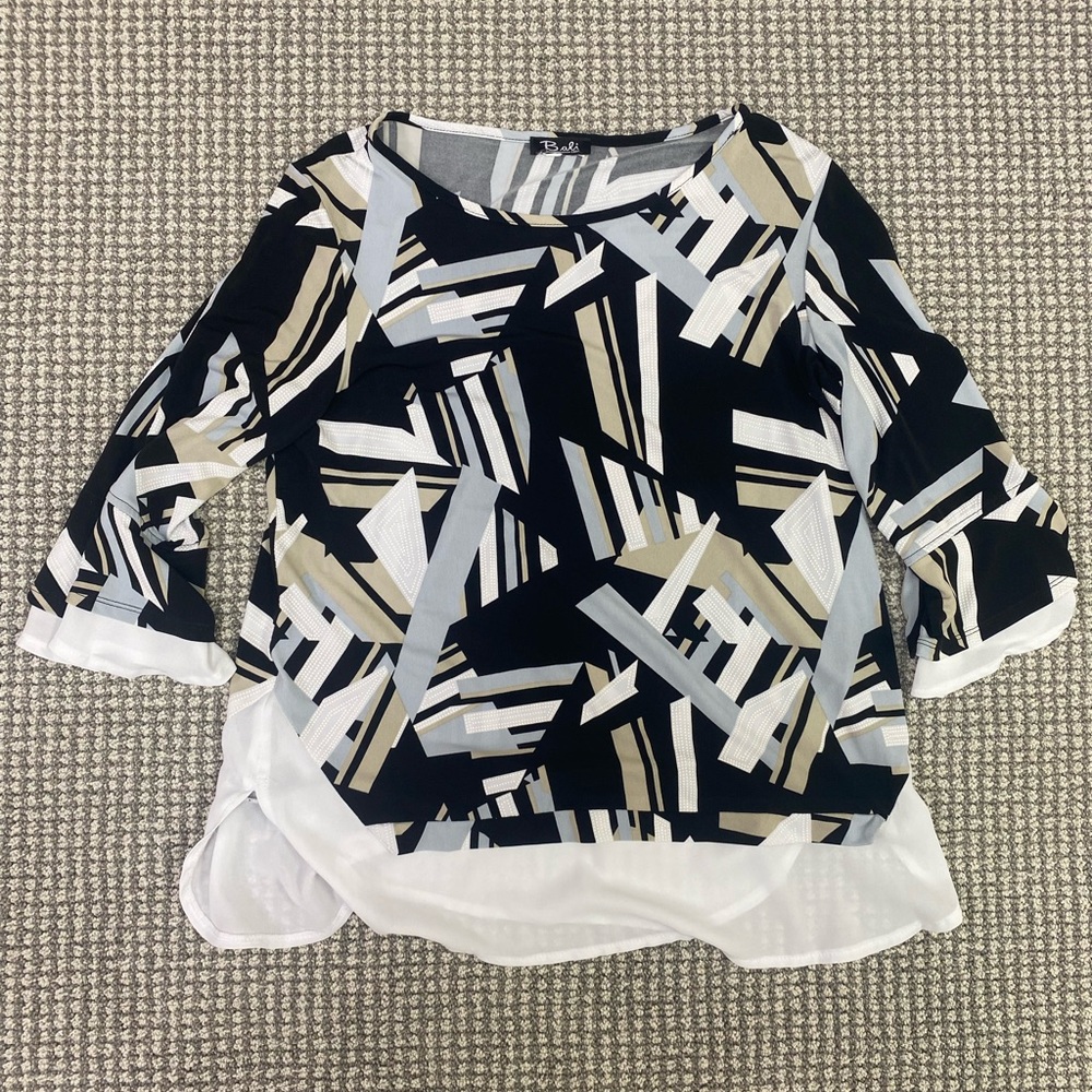 Bali Corp.Geometric Layered color Blouse size Large